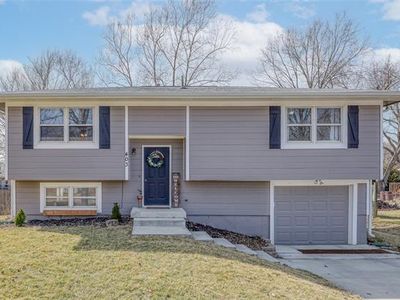 403 N Franklin St, Spring Hill, KS, 66083