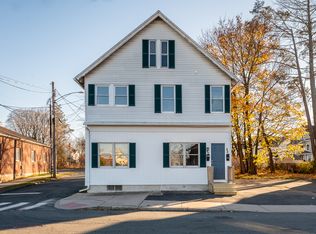 88 High St, Enfield, CT 06082