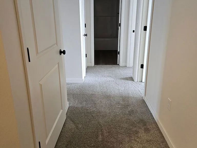 1608-1630 Aspen Ct NE — Photo 20