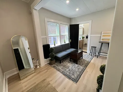 1946 E Main St #12 — Photo 8