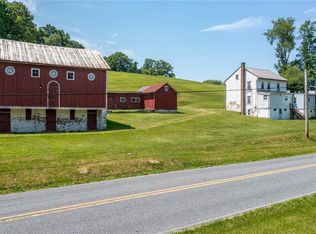 17 Kutz Rd, Fleetwood, PA 19522