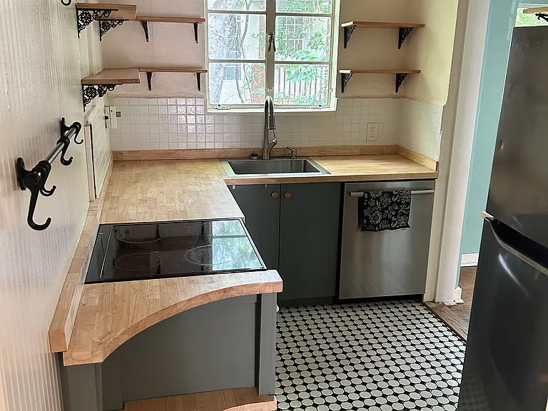 1413 Kirkwood Rd #B — Photo 11