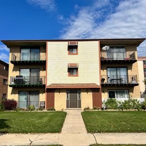 7234 W 86th St APT 3A, Bridgeview, IL, 60455