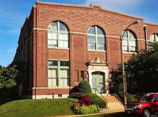 4242 Laclede Ave APT 204, Saint Louis, MO 63108