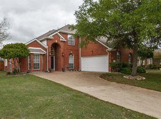 8001 Saint Fillans Ln, Rowlett, TX 75089
