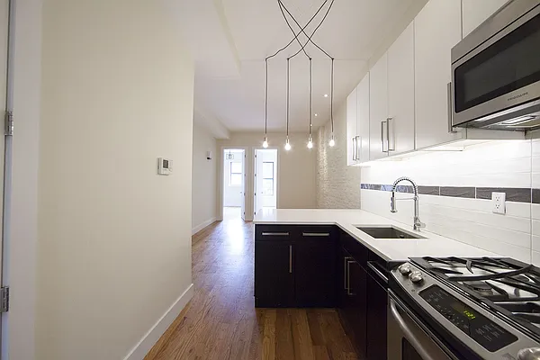 Rented by Brooklyn Group | media 29