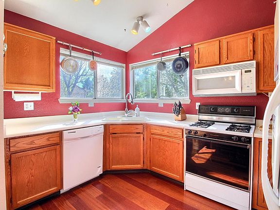 5th image of 11571 Hooker Ct