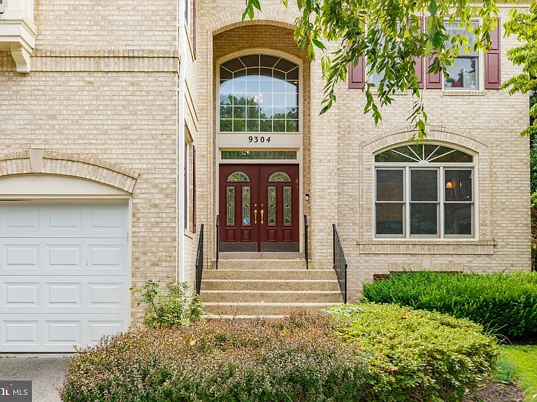 9304 Wildoak Dr — Photo 4
