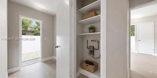891 SW 5th St #4 — Photo 9