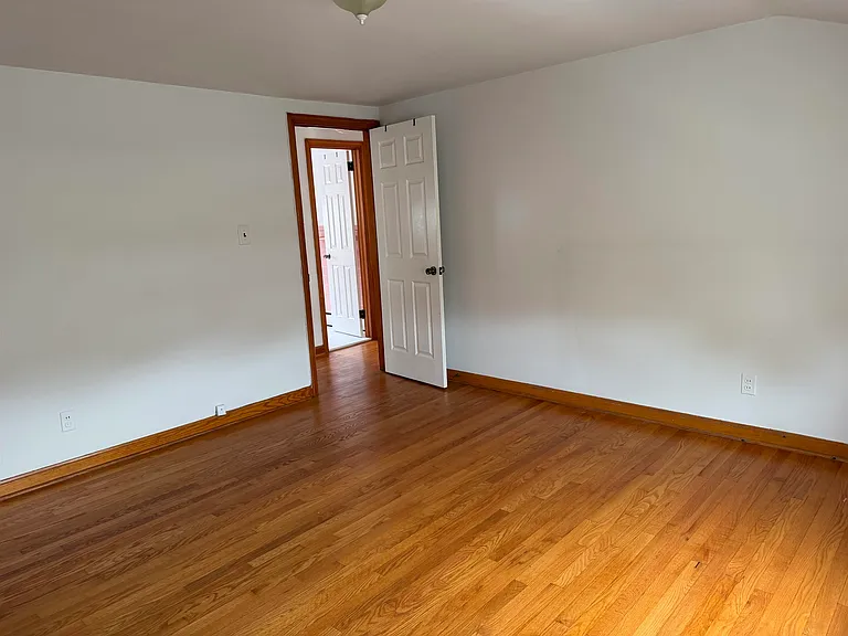 654 Chase Ave #2 — Photo 10
