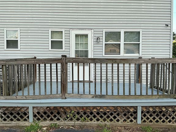 4th image of 32 Knickerbocker St #32