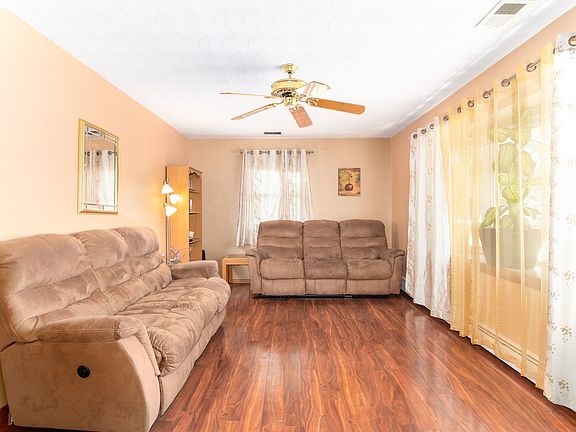 5th image of 1501 Highland Ave