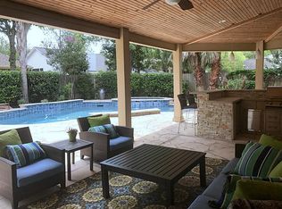 2110 Woodland Dr, Richmond, TX 77406