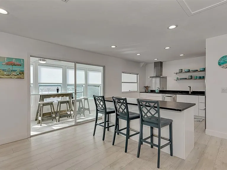 5516 Avenida Del Mare — Photo 16