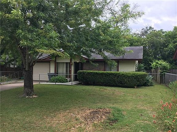 2nd image of 6903 Cherry Meadow Dr