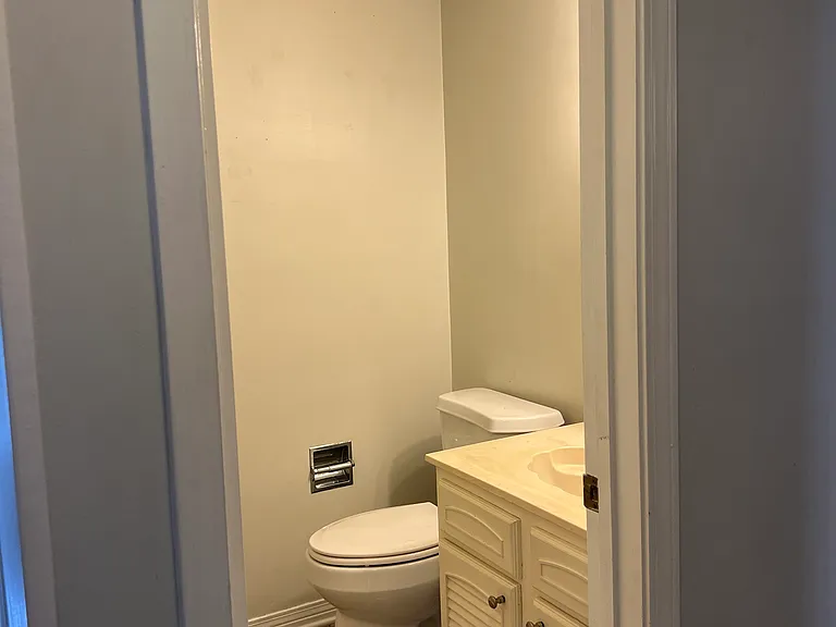 14 Yellowstone Dr — Photo 12
