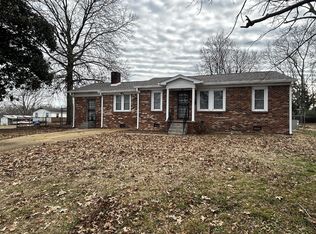 447 McGill St, Martin, TN 38237