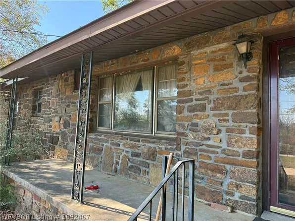 405 N Cedar Ave, Alma, AR 72921