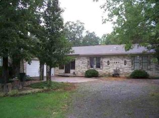 147 Parrott Ln, Searcy, AR 72143