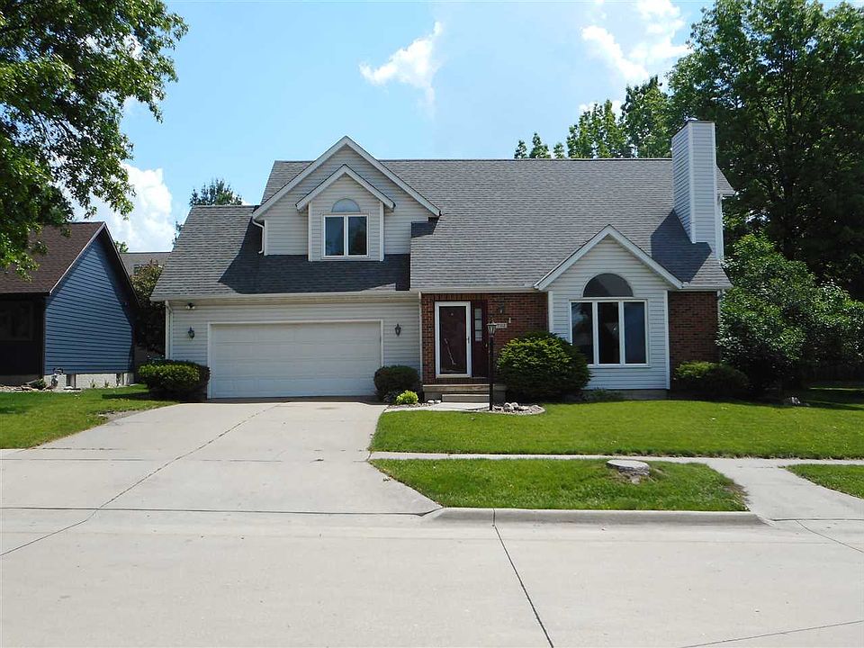 1st image of 702 Birdsall Dr