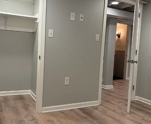 3rd image of 5665 Pernod Ave