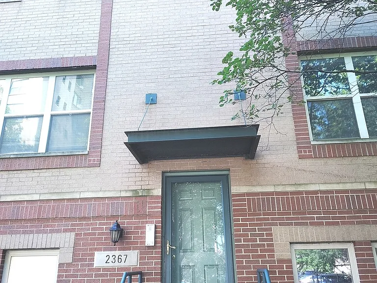 2367 E 70th Pl #1A — Photo 1