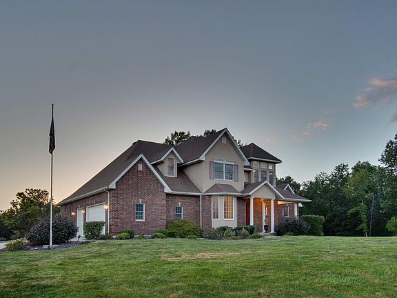 4th image of 800 Lucinda Ln