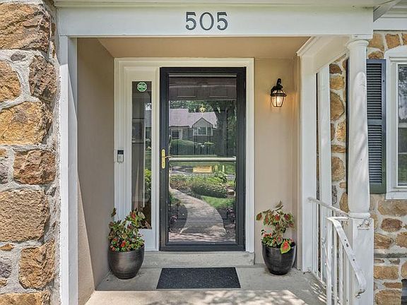4th image of 505 Parkview Dr