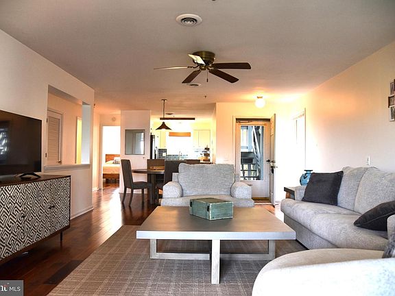 4th image of 10 Ericsson Ave #31