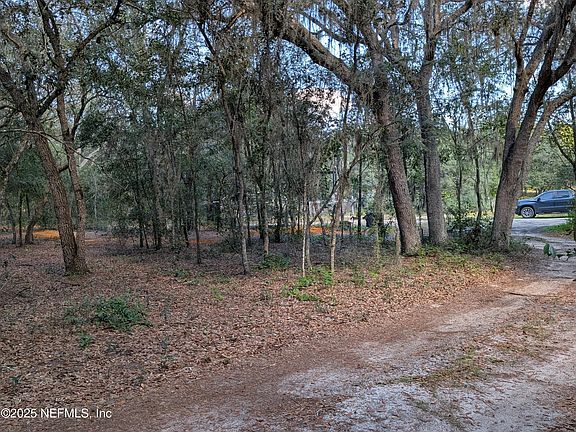 3rd image of 111 SILVER LAKE Drive