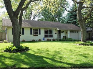 406 Eugene St, Crystal Lake, IL 60014