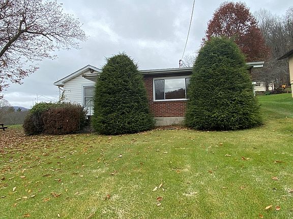 2nd image of 1675 Park Blvd