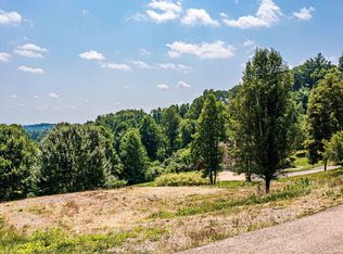 113 Iris Ln, Morgantown, WV 26501