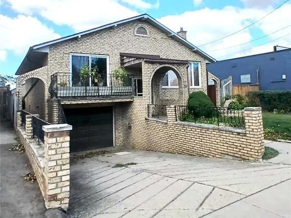118 Craigroyston Rd, Hamilton, ON L8K 3K1