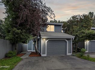 6636 Cimarron Cir, Anchorage, AK 99504