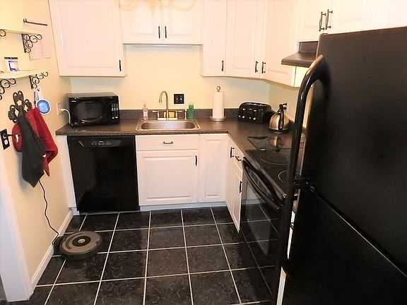 3rd image of 440 North Ave APT 136