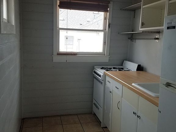 5th image of 1428 Felton St