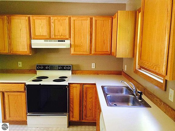 3rd image of 10623 S Timberlee Dr
