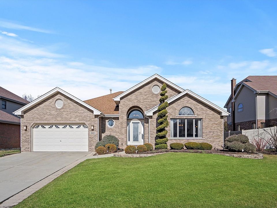 1st image of 1660 Tower Hill Dr
