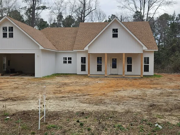 131 Redwood Dr, Cochran, GA 31014