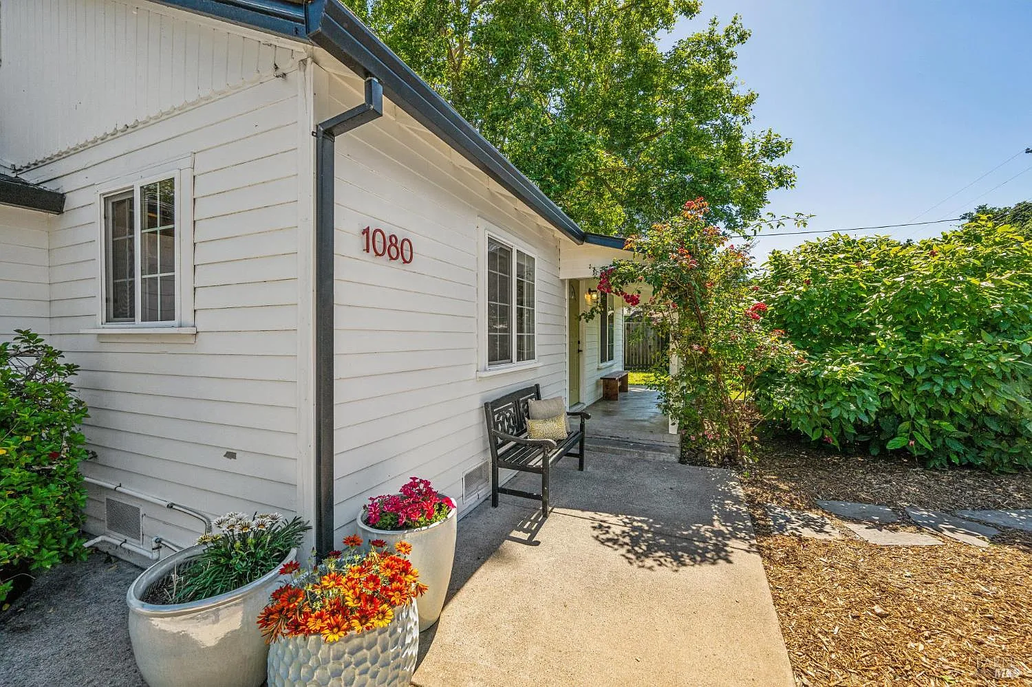 1080 Solano Avenue - Photo 12