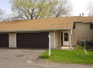7894 Dunmore Rd, Woodbury, MN 55125