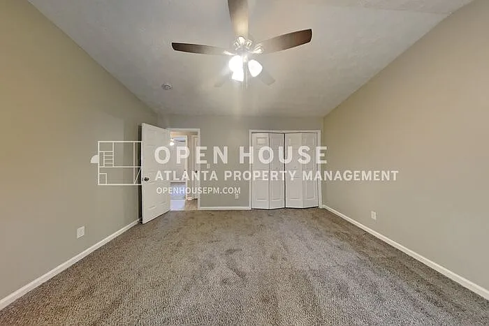 815 Riverstone Ln — Photo 19