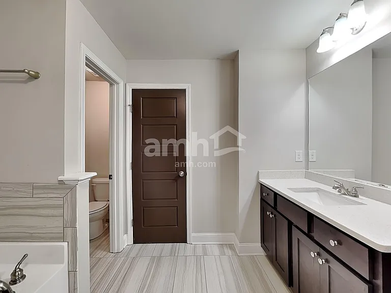 1159 Victoria Walk Ln — Photo 10