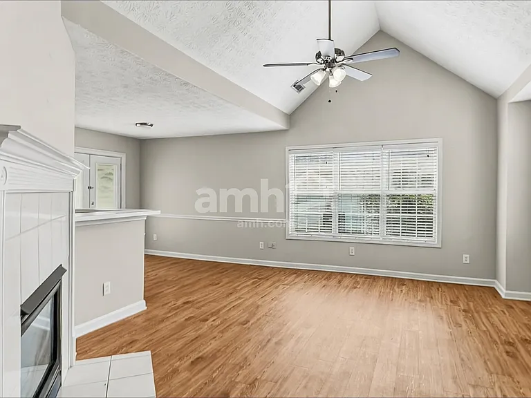 105 Unity Cv — Photo 6