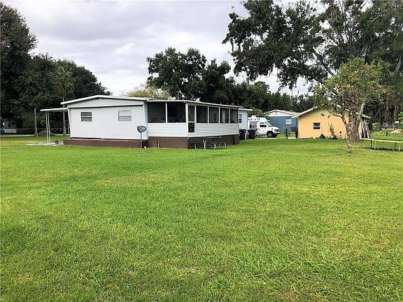 3rd image of 437 Waterview Dr
