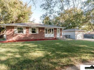 810 W South St, Lincoln, NE 68528