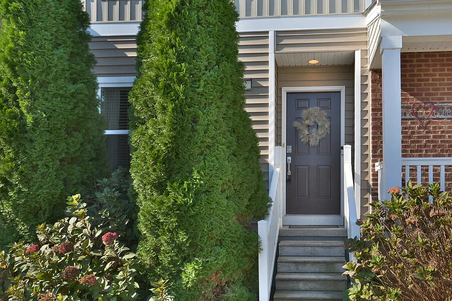 2 bed, 3.5 bath, 1807 sqft, $1,625 — Photo 2