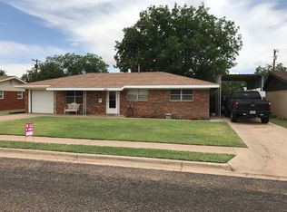 1004 S Pecos St, Brownfield, TX 79316
