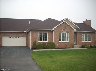 1045 Harbour Lights Blvd N, Lima, OH 44408